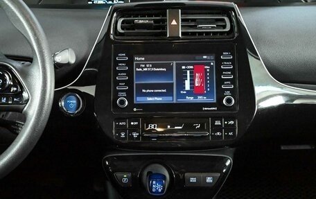 Toyota Prius IV XW50, 2021 год, 2 666 000 рублей, 14 фотография