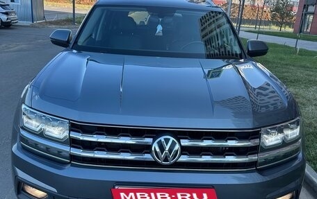 Volkswagen Teramont I, 2018 год, 2 850 000 рублей, 3 фотография