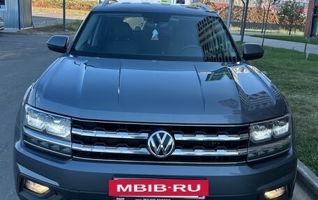 Volkswagen Teramont I, 2018 год, 2 850 000 рублей, 8 фотография