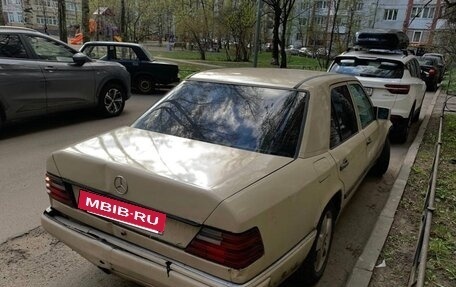 Mercedes-Benz W124, 1988 год, 125 000 рублей, 3 фотография