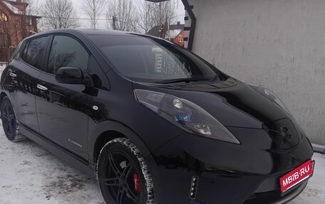 Nissan Leaf I, 2014 год, 900 000 рублей, 3 фотография