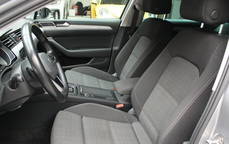 Volkswagen Passat B8 рестайлинг, 2021 год, 2 340 000 рублей, 16 фотография