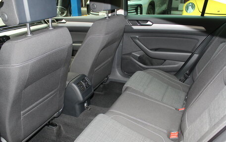 Volkswagen Passat B8 рестайлинг, 2021 год, 2 340 000 рублей, 19 фотография