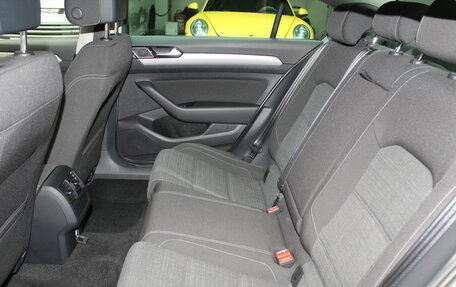 Volkswagen Passat B8 рестайлинг, 2021 год, 2 340 000 рублей, 20 фотография