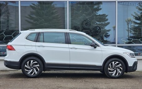 Volkswagen Tiguan II, 2026 год, 3 800 000 рублей, 4 фотография