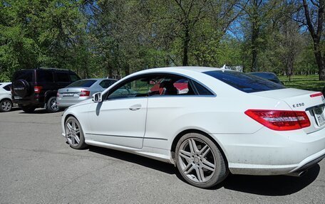 Mercedes-Benz E-Класс, 2012 год, 1 830 000 рублей, 3 фотография