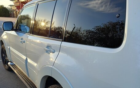 Mitsubishi Pajero IV, 2014 год, 2 600 000 рублей, 4 фотография