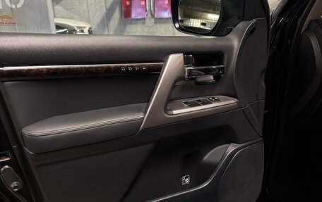 Toyota Land Cruiser 200, 2015 год, 5 500 000 рублей, 19 фотография