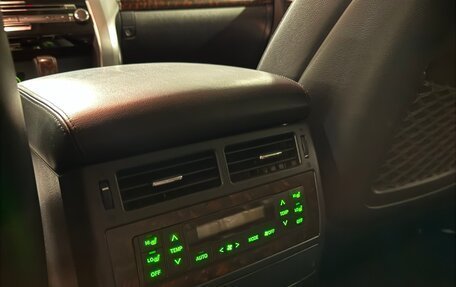 Toyota Land Cruiser 200, 2015 год, 5 500 000 рублей, 21 фотография