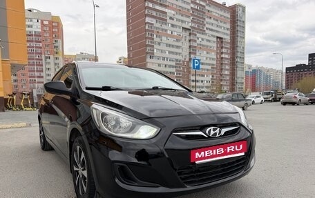 Hyundai Solaris II рестайлинг, 2013 год, 830 000 рублей, 2 фотография