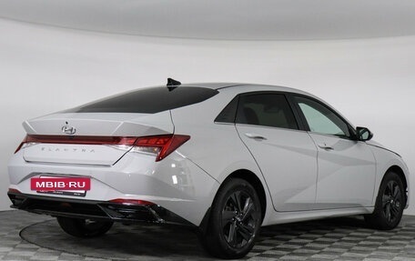 Hyundai Elantra, 2021 год, 2 250 000 рублей, 5 фотография