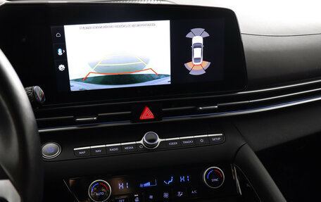 Hyundai Elantra, 2021 год, 2 250 000 рублей, 13 фотография