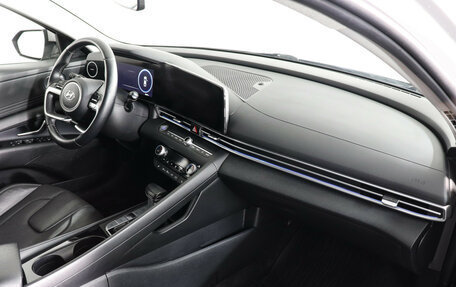 Hyundai Elantra, 2021 год, 2 250 000 рублей, 10 фотография