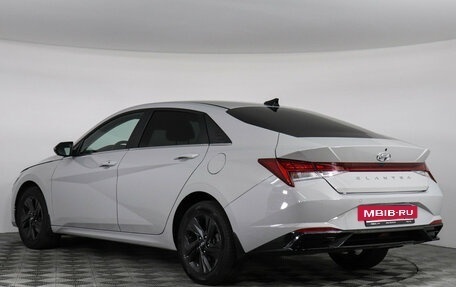 Hyundai Elantra, 2021 год, 2 250 000 рублей, 7 фотография