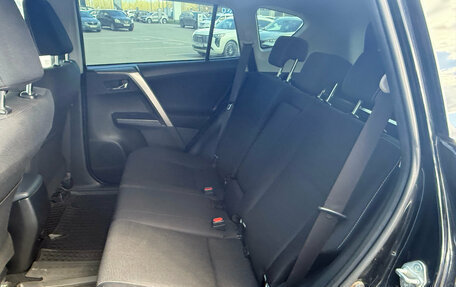 Toyota RAV4, 2018 год, 2 425 000 рублей, 10 фотография