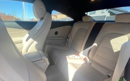 Mercedes-Benz C-Класс, 2019 год, 3 400 000 рублей, 5 фотография