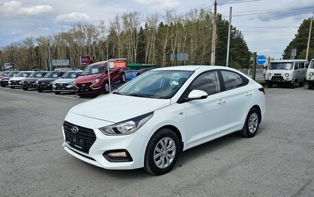 Hyundai Solaris II рестайлинг, 2017 год, 1 199 000 рублей, 3 фотография