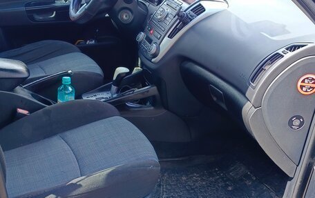 KIA cee'd I рестайлинг, 2010 год, 630 000 рублей, 14 фотография