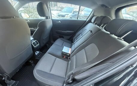 KIA Sportage IV рестайлинг, 2020 год, 1 900 000 рублей, 7 фотография