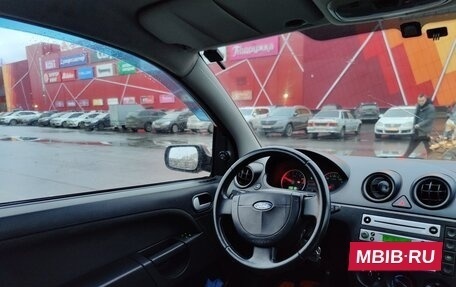 Ford Fiesta, 2003 год, 200 000 рублей, 11 фотография