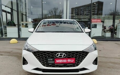 Hyundai Solaris II рестайлинг, 2021 год, 2 010 000 рублей, 2 фотография