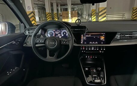 Audi A3, 2022 год, 2 050 000 рублей, 6 фотография