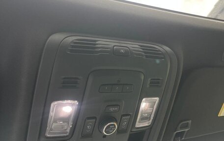 Cadillac Escalade V, 2023 год, 9 099 999 рублей, 14 фотография