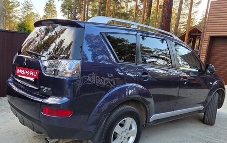 Mitsubishi Outlander III рестайлинг 3, 2008 год, 1 420 000 рублей, 4 фотография