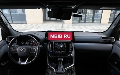 Lexus LX, 2024 год, 15 600 000 рублей, 15 фотография