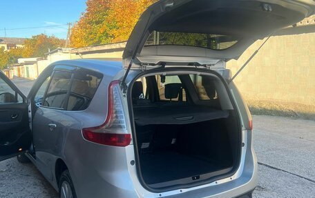 Renault Scenic III, 2010 год, 735 000 рублей, 4 фотография