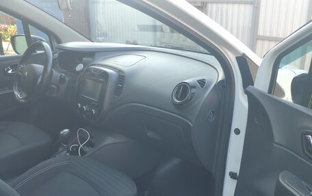 Renault Kaptur I рестайлинг, 2017 год, 1 400 000 рублей, 4 фотография