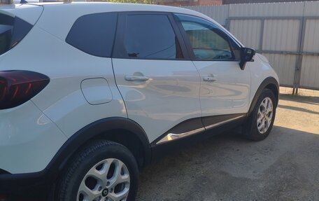 Renault Kaptur I рестайлинг, 2017 год, 1 400 000 рублей, 3 фотография