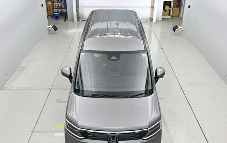 Honda Stepwgn, 2023 год, 2 090 000 рублей, 7 фотография