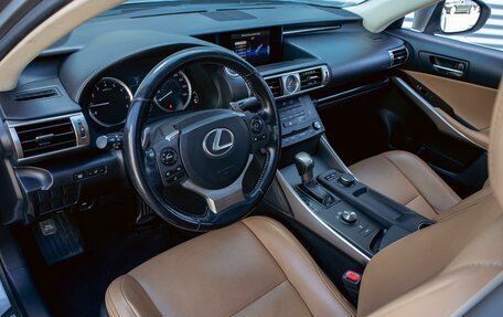 Lexus IS III, 2016 год, 2 265 000 рублей, 13 фотография