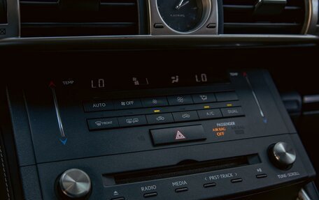 Lexus IS III, 2016 год, 2 265 000 рублей, 15 фотография