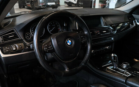 BMW 5 серия, 2010 год, 1 690 000 рублей, 14 фотография