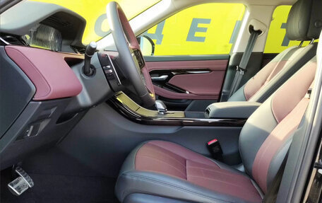 Land Rover Range Rover Evoque II, 2025 год, 6 700 000 рублей, 11 фотография