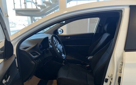 Hyundai Solaris II рестайлинг, 2019 год, 1 185 000 рублей, 16 фотография