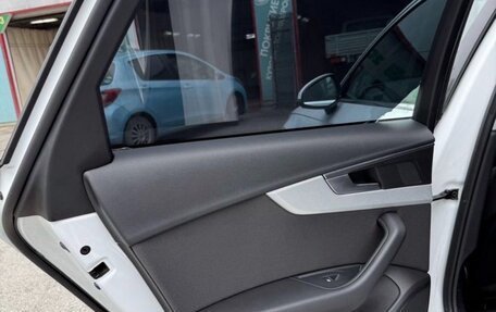 Audi A4, 2017 год, 1 530 000 рублей, 12 фотография