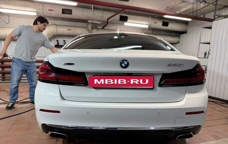 BMW 5 серия, 2021 год, 5 490 000 рублей, 4 фотография