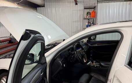 BMW 5 серия, 2021 год, 5 490 000 рублей, 11 фотография