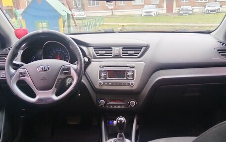 KIA Rio III рестайлинг, 2016 год, 920 000 рублей, 4 фотография