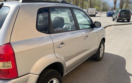 Hyundai Tucson III, 2006 год, 670 000 рублей, 2 фотография