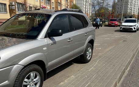 Hyundai Tucson III, 2006 год, 670 000 рублей, 4 фотография