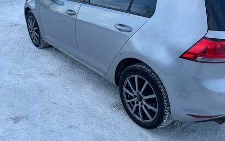 Volkswagen Golf VII, 2013 год, 850 000 рублей, 3 фотография