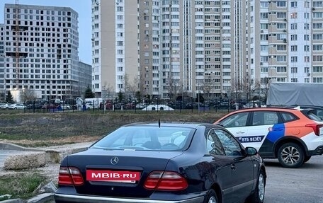 Mercedes-Benz CLK-Класс, 1997 год, 650 000 рублей, 4 фотография