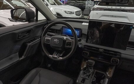 Toyota RAV4, 2026 год, 4 700 000 рублей, 11 фотография