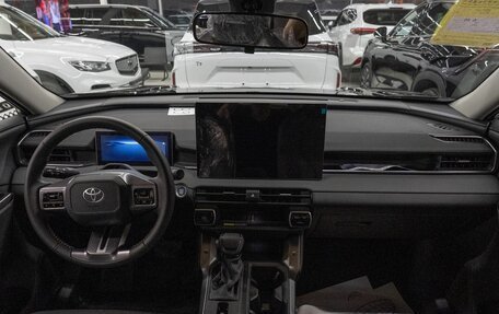 Toyota RAV4, 2026 год, 4 700 000 рублей, 8 фотография