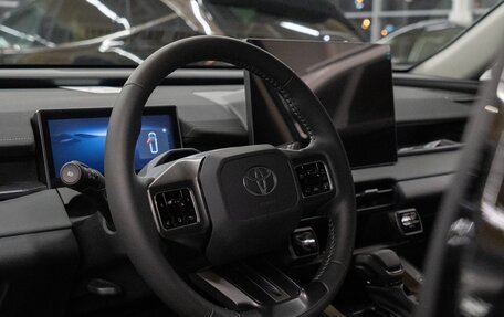 Toyota RAV4, 2026 год, 4 700 000 рублей, 13 фотография