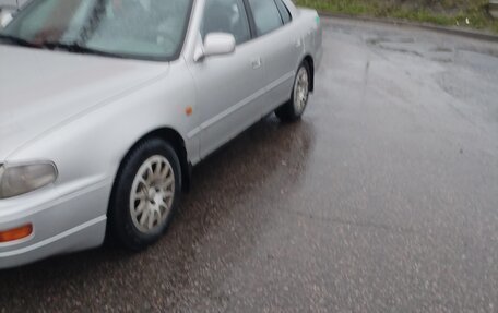 Toyota Camry, 1995 год, 260 000 рублей, 4 фотография